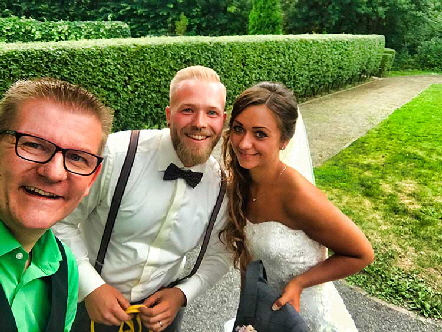 Hochzeit-2019-Zauberer-Empfang-draussen-Hochzeit-Hochzeitszauberer